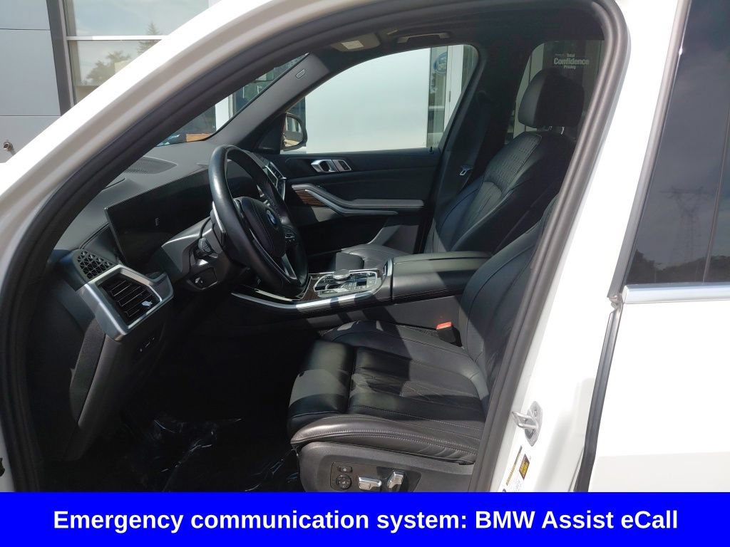Used 2025 BMW X5 xDrive50e AWD/4WD image 26