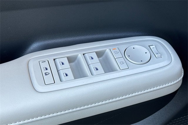 Used 2024 Hyundai Santa Fe SEL image 15