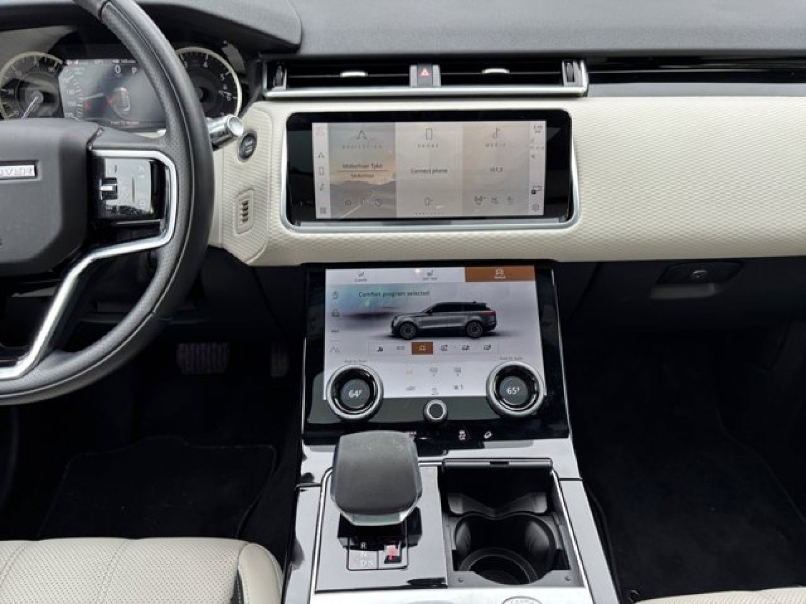 Certified 2022 Land Rover Range Rover Velar S image 14