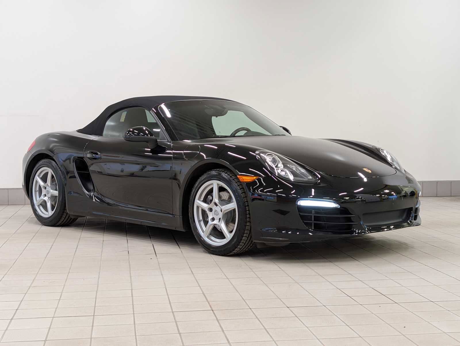 Used 2016 Porsche Boxster image 9