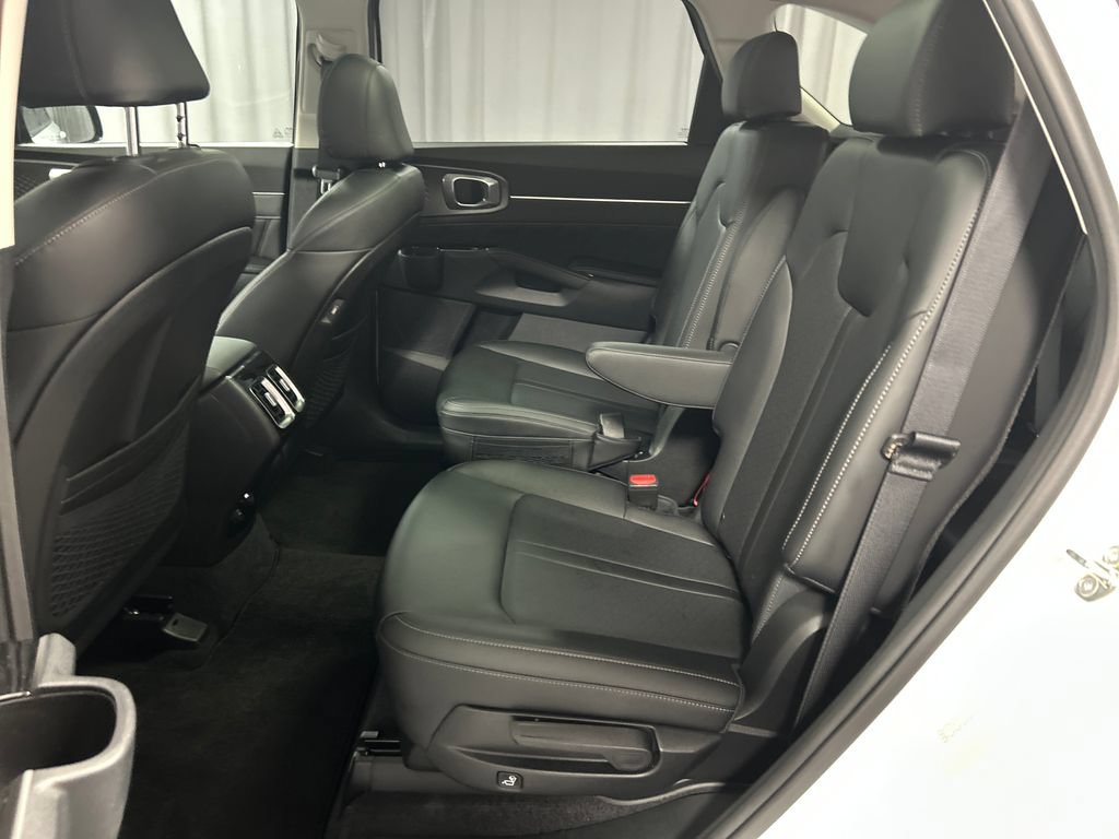 Used 2023 Kia Sorento SX FWD image 22