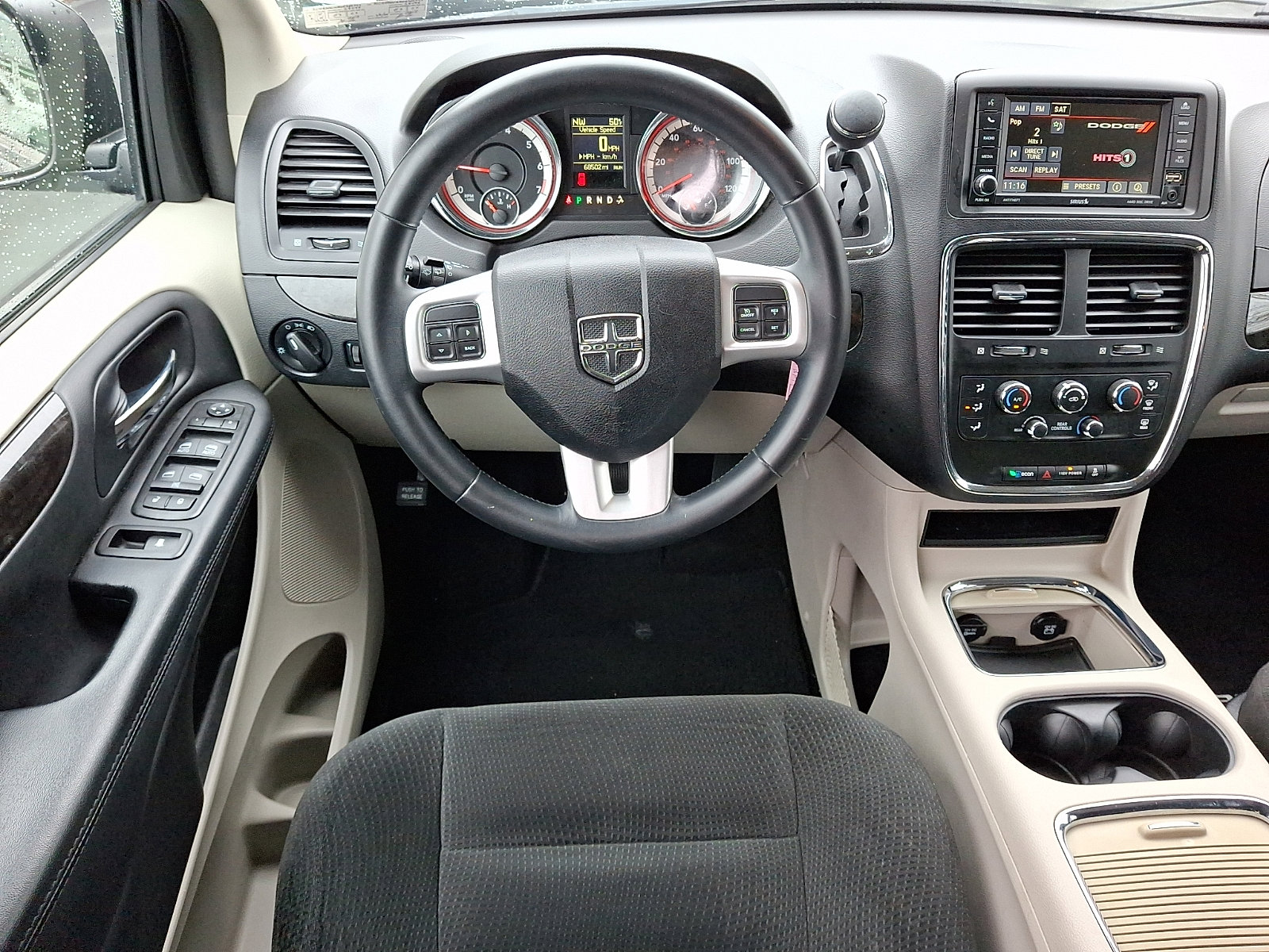 Used 2016 Dodge Grand Caravan SXT w/ Rear Park Assist Package image 12