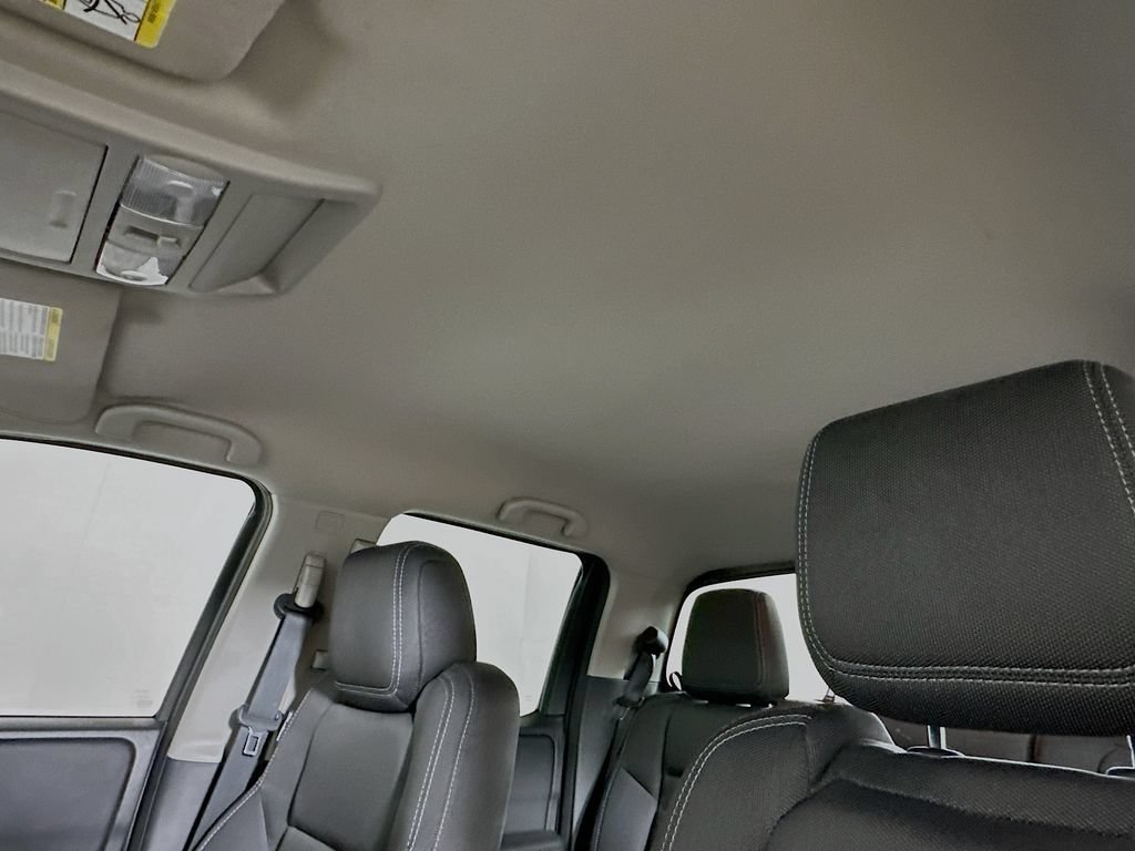 Used 2022 Nissan Frontier SV RWD image 11