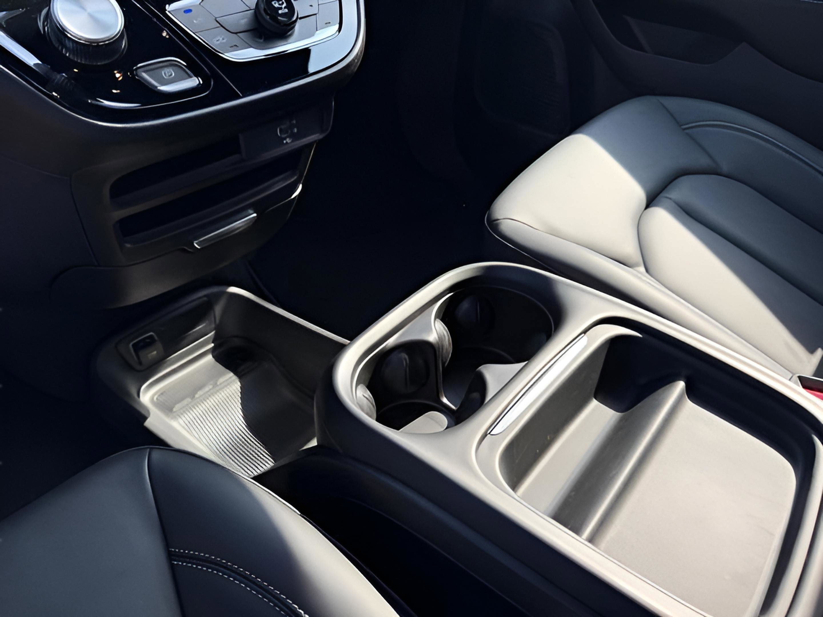 New 2027 Chrysler Pacifica Select AWD/4WD image 26