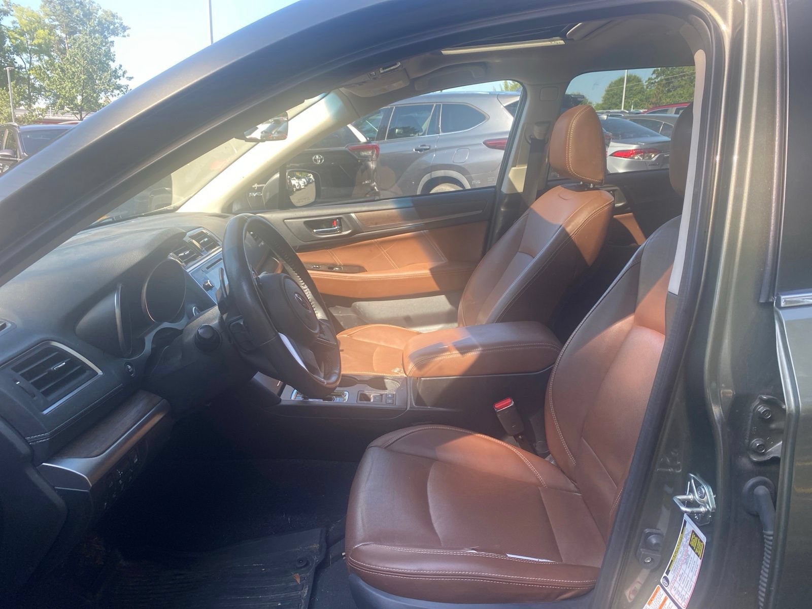 Used 2019 Subaru Outback 3.6R Touring AWD/4WD image 29