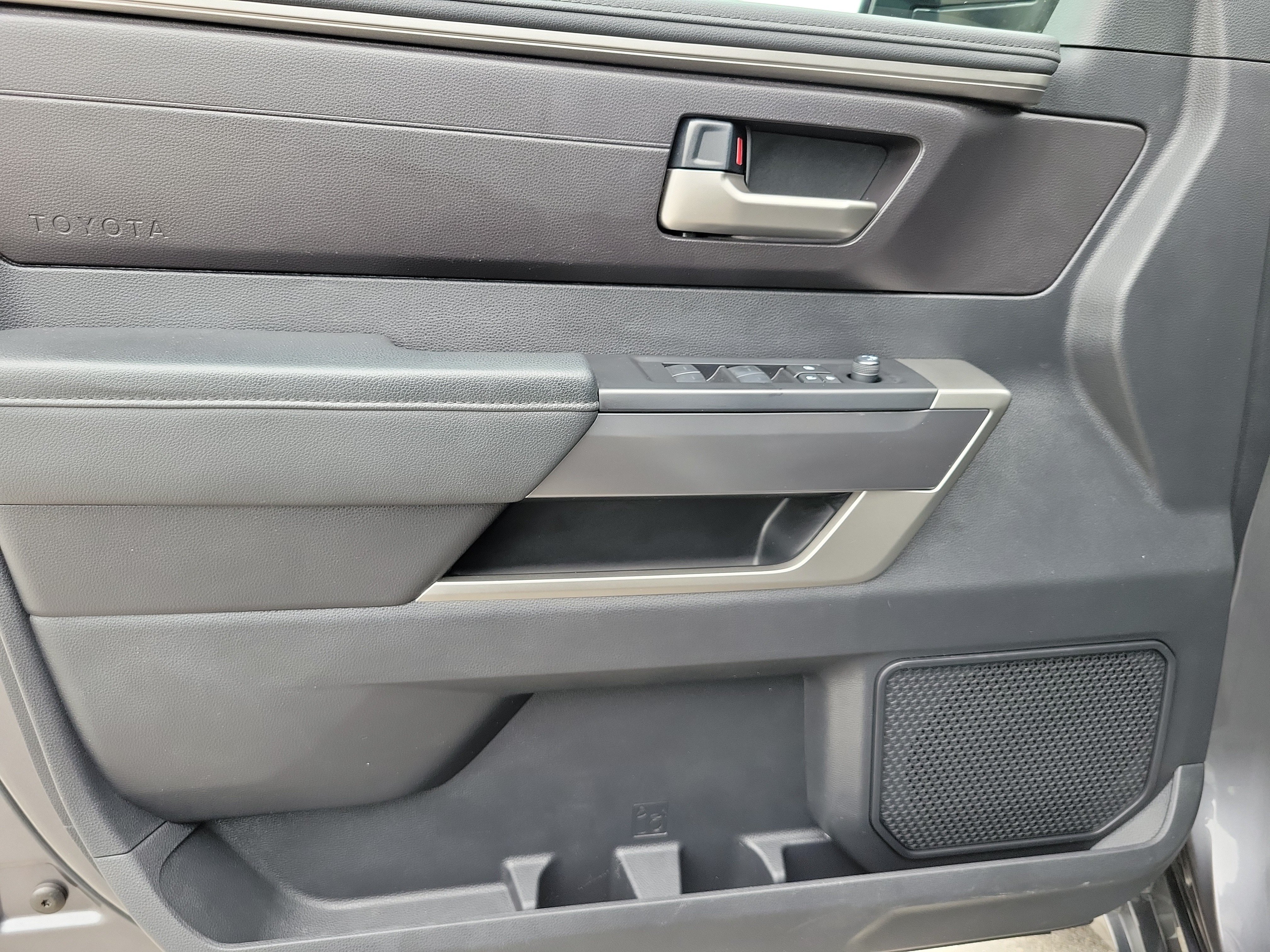 Used 2023 Toyota Tundra SR5 w/ SR5 Convenience Package RWD image 23