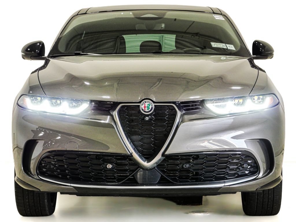 Used 2024 Alfa Romeo Tonale Ti AWD/4WD image 2