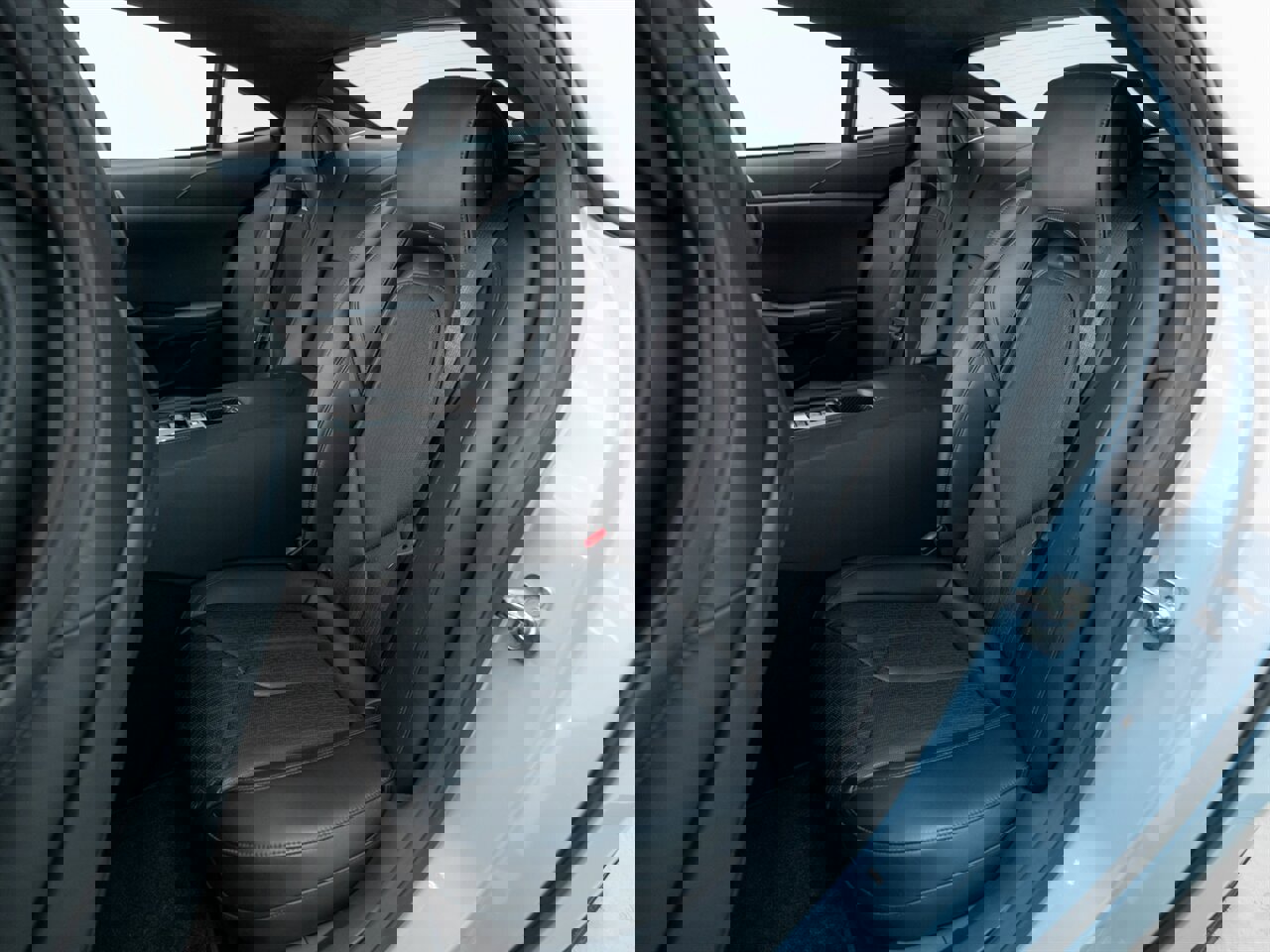 Used 2025 Karma Revero Luxury image 26