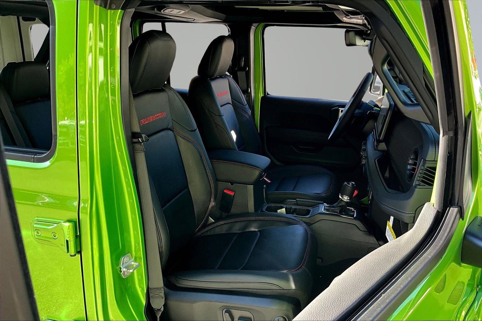 New 2025 Jeep Wrangler Unlimited Rubicon w/ Steel Bumper Group image 9