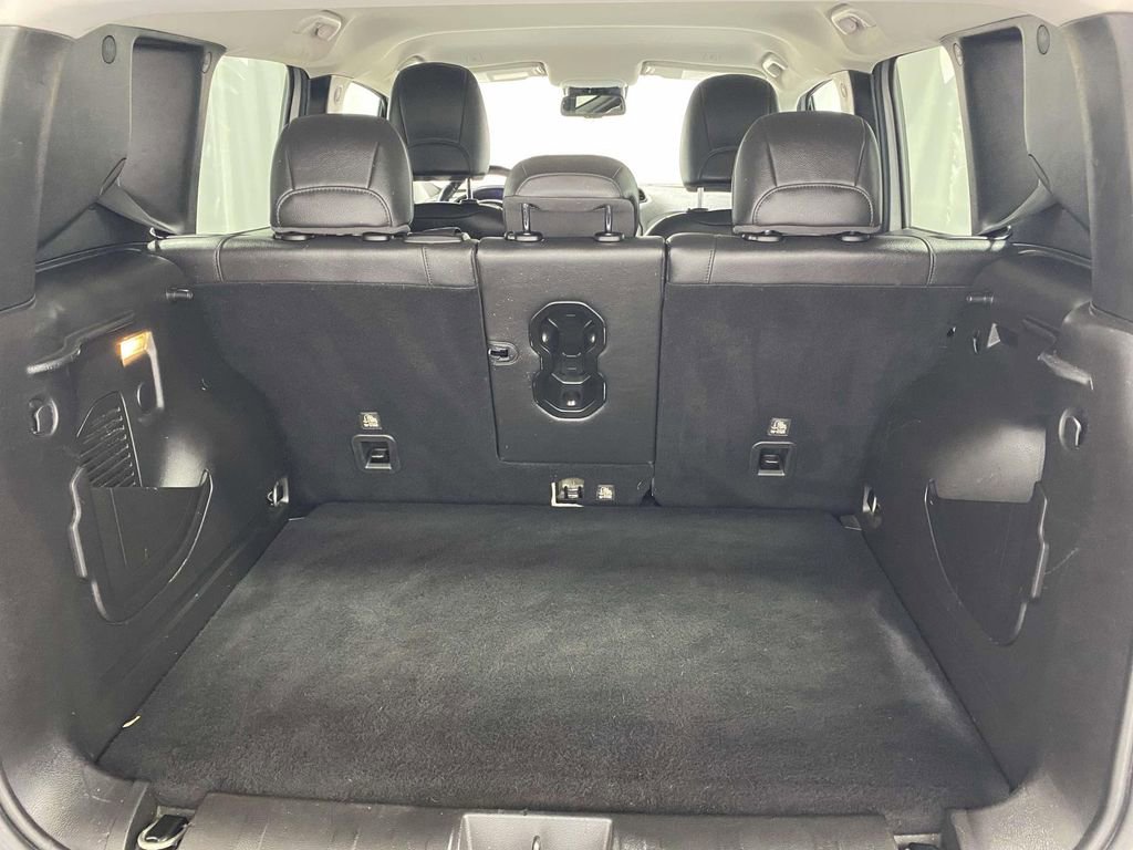 Used 2021 Jeep Renegade Limited w/ Trailer Tow Group AWD/4WD image 8