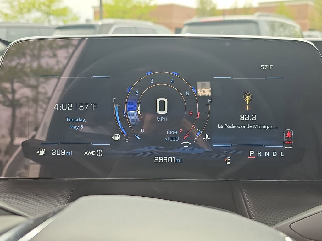 Used 2025 Chevrolet Equinox LT AWD/4WD image 18