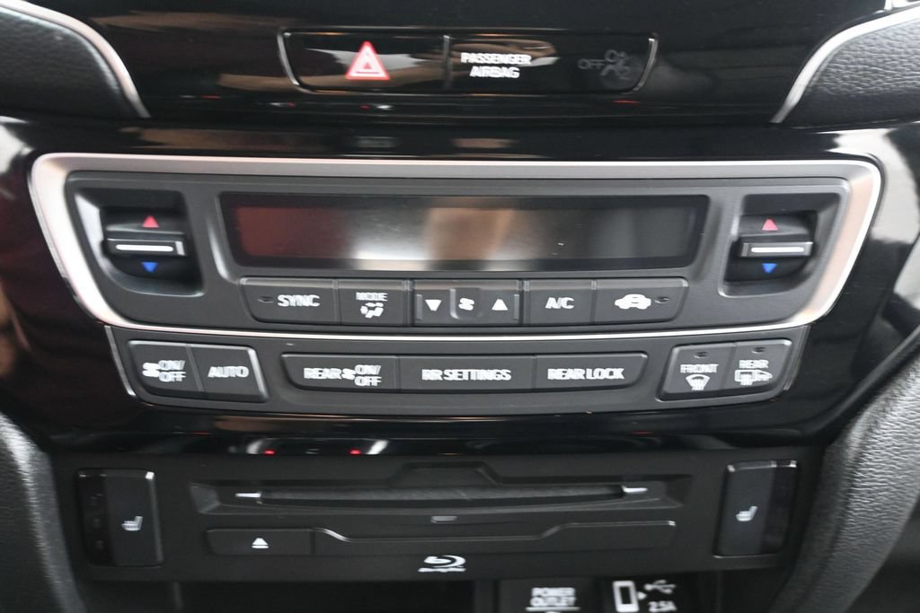 Certified 2022 Honda Pilot Touring image 18