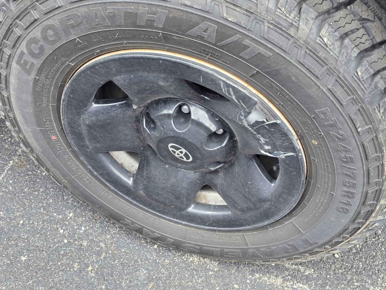 Used 2021 Toyota Tacoma SR image 15