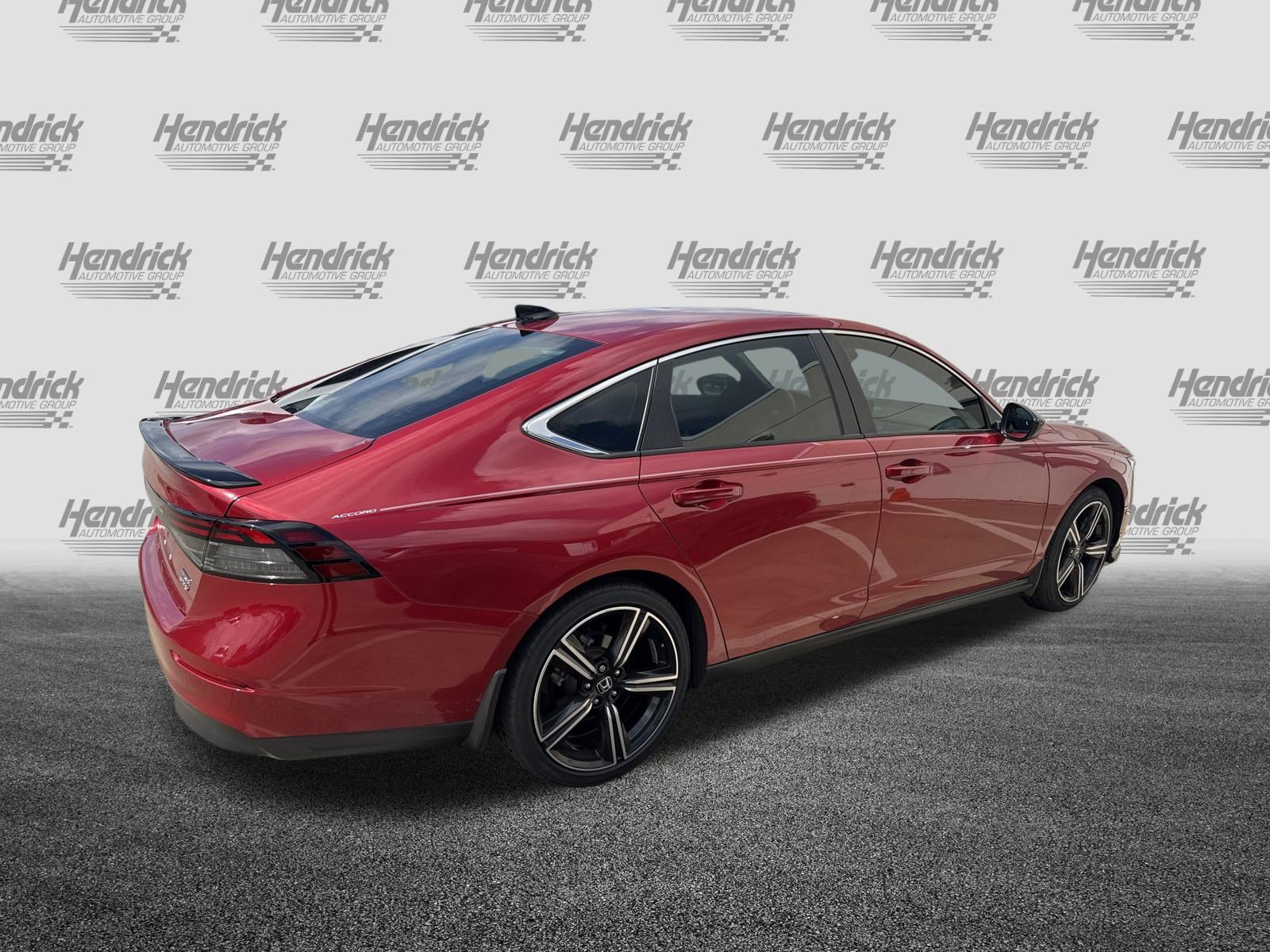 Used 2024 Honda Accord Sport image 10