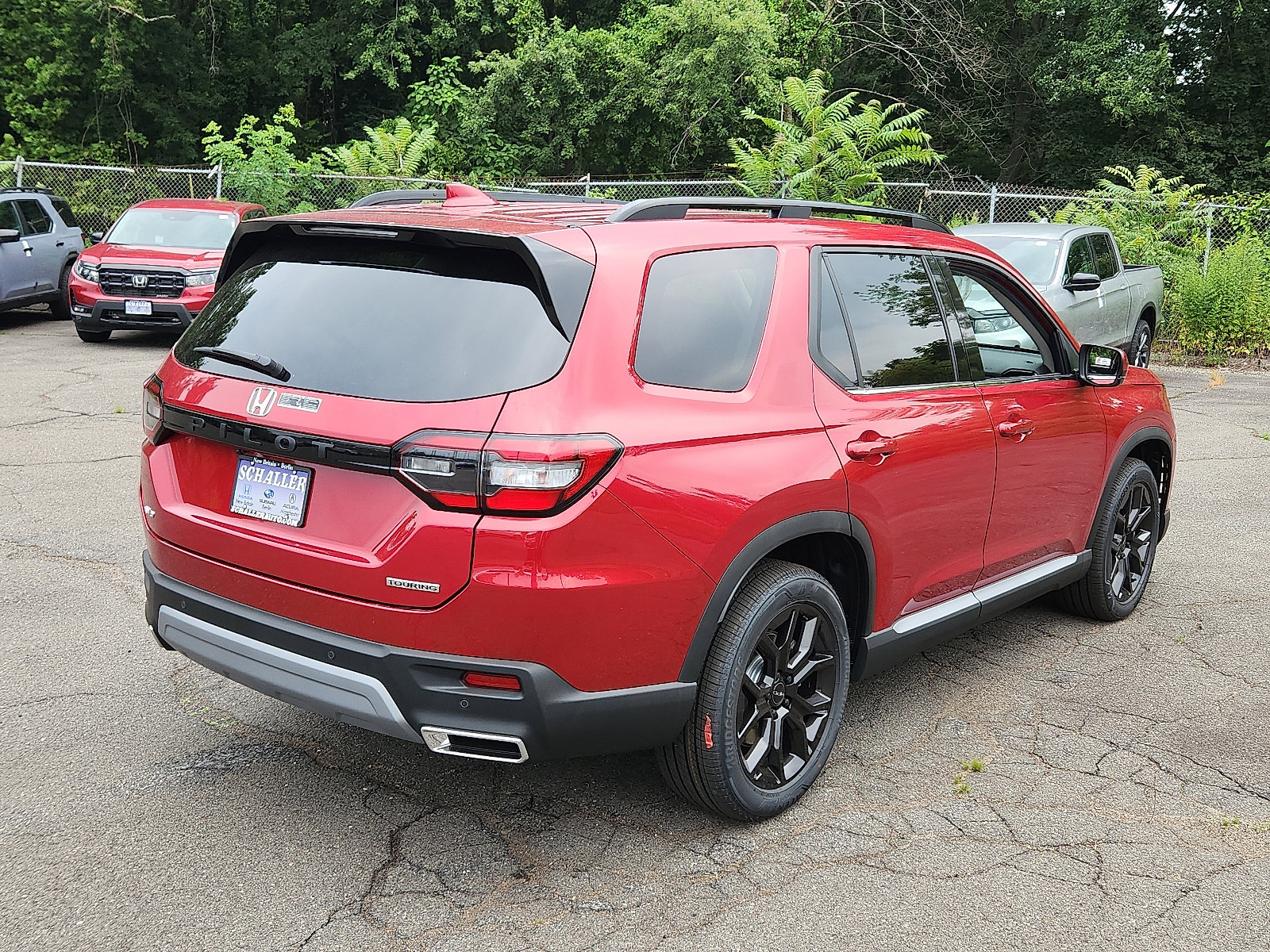 New 2025 Honda Pilot Touring image 4