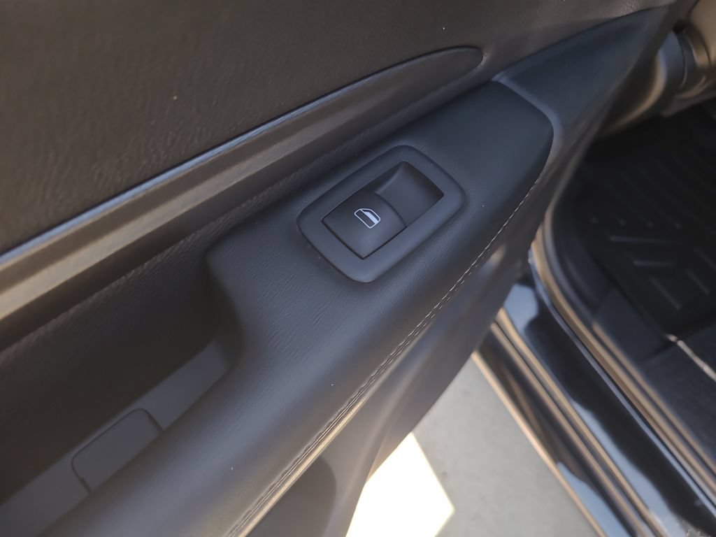 Used 2021 Dodge Durango SXT AWD/4WD image 13