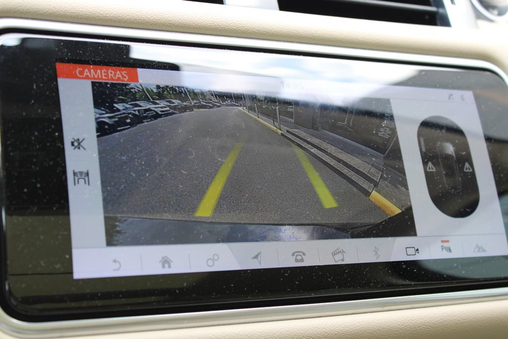 Used 2020 Land Rover Range Rover Sport HSE AWD/4WD image 17