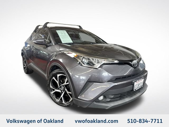 Used 2019 Toyota C-HR Limited FWD image 1