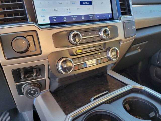 Used 2022 Ford F350 Lariat w/ Lariat Ultimate Package image 23