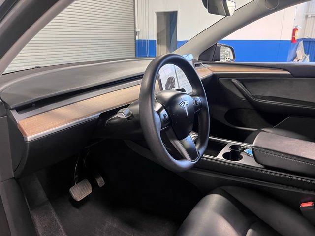 Used 2023 Tesla Model Y Long Range image 22