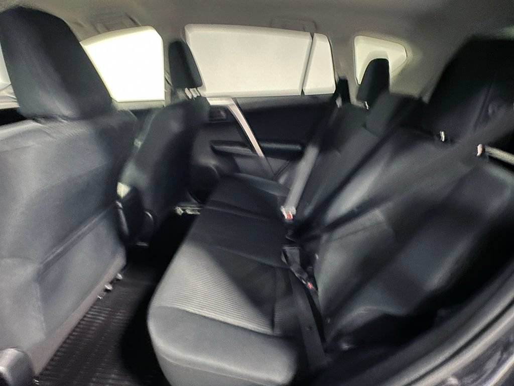 Used 2018 Toyota RAV4 LE w/ All Weather Liner Package AWD/4WD image 16