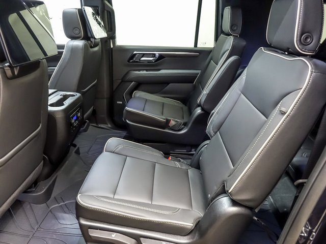 New 2026 Chevrolet Suburban Premier image 10