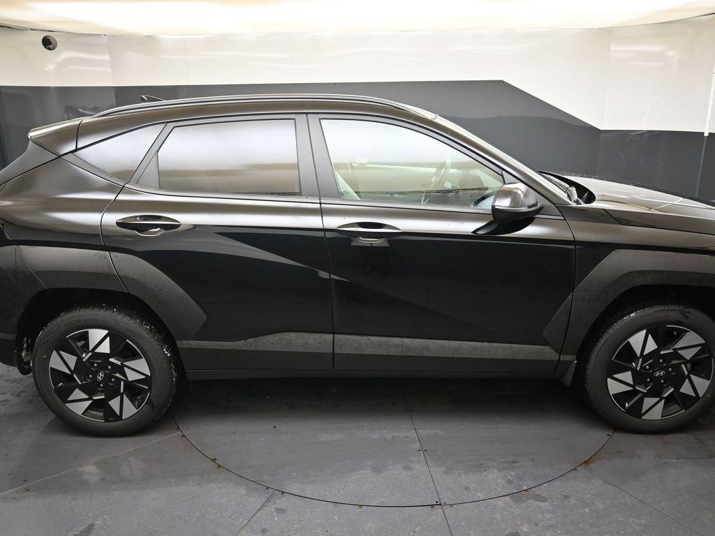 Certified 2025 Hyundai Kona SEL image 5