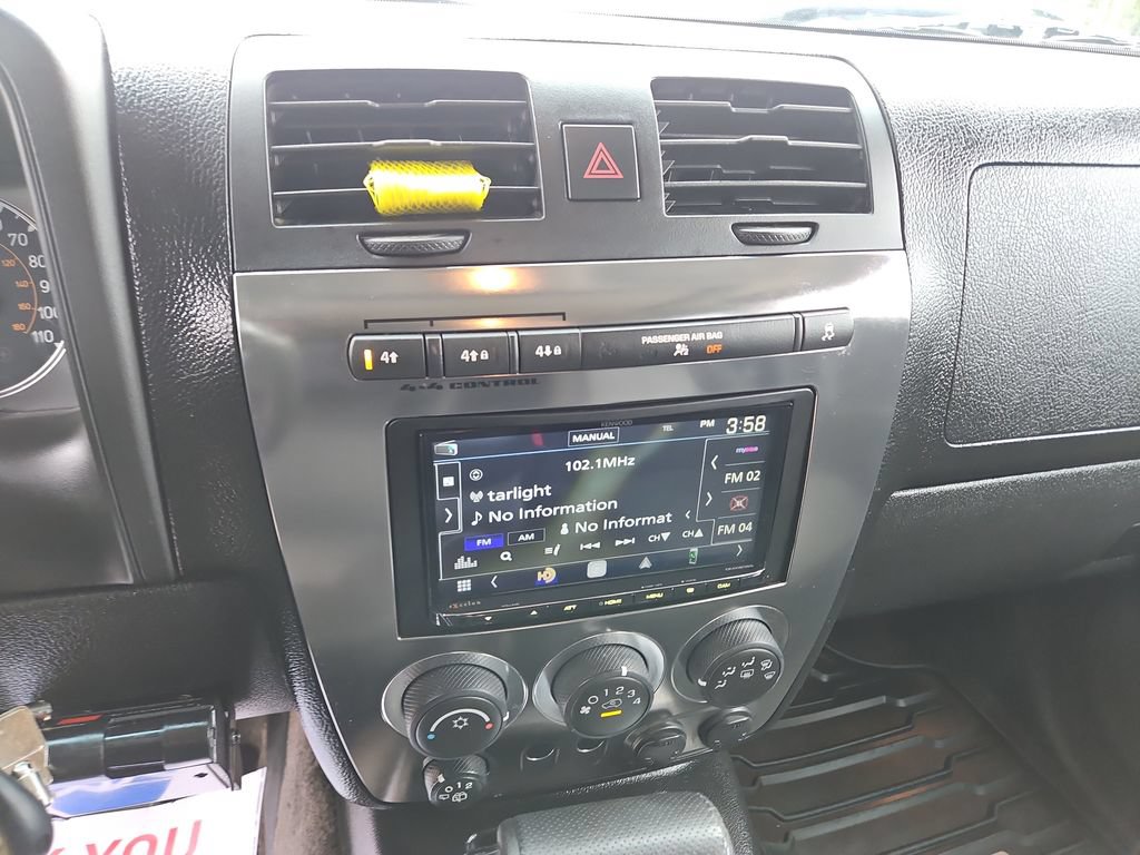 Used 2009 HUMMER H3 AWD/4WD image 17