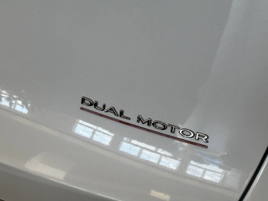 Used 2022 Tesla Model Y Performance AWD/4WD image 13