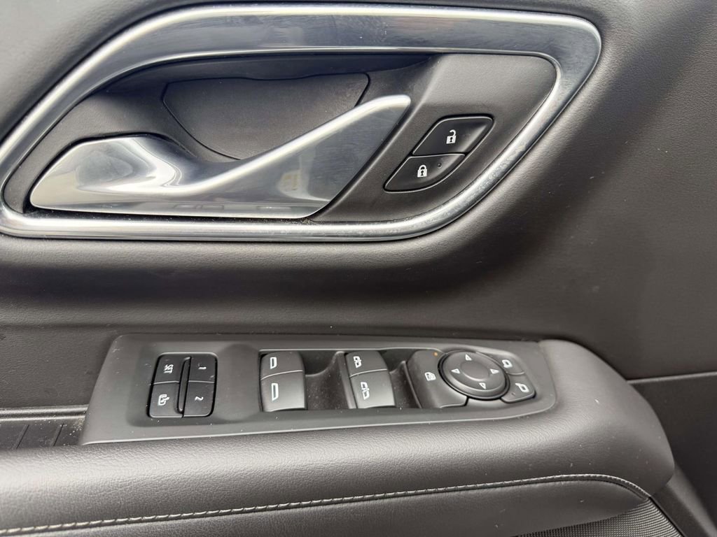 Used 2021 Chevrolet Tahoe Z71 image 13