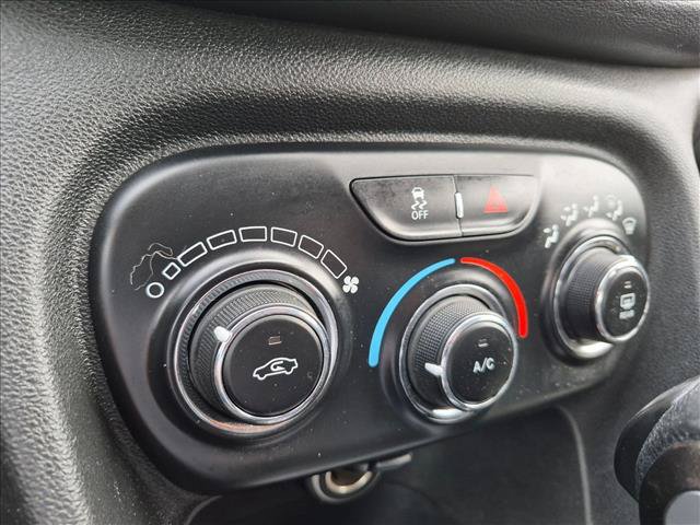 Used 2015 Dodge Dart SXT FWD image 8