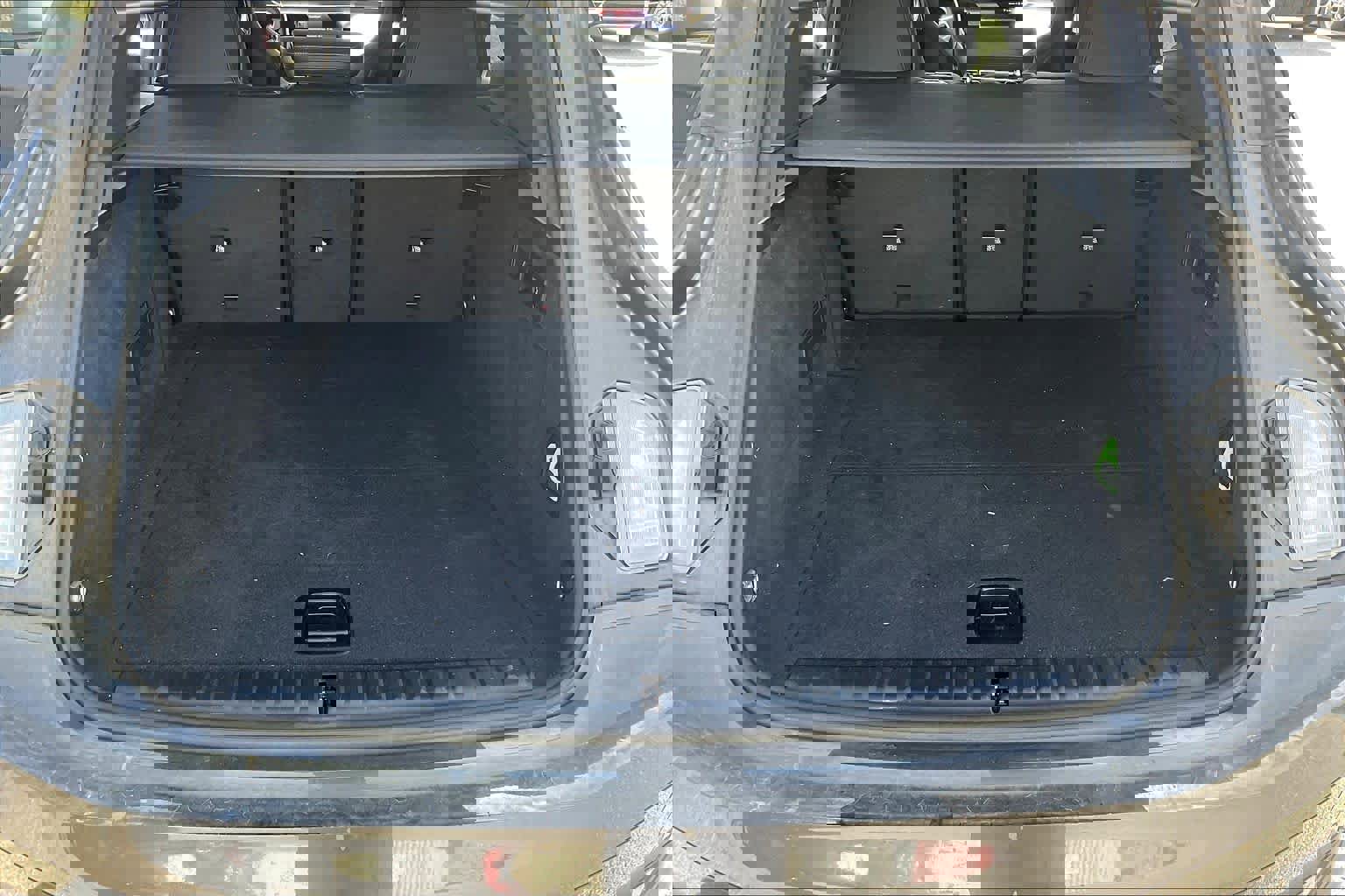 Certified 2023 BMW iX M60 w/ Executive Package image 36