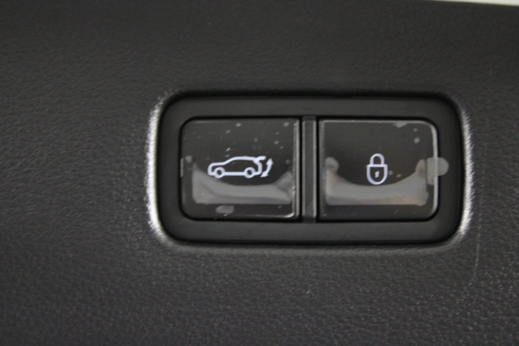 Used 2026 Genesis GV70 2.5T Sport Prestige AWD/4WD image 16
