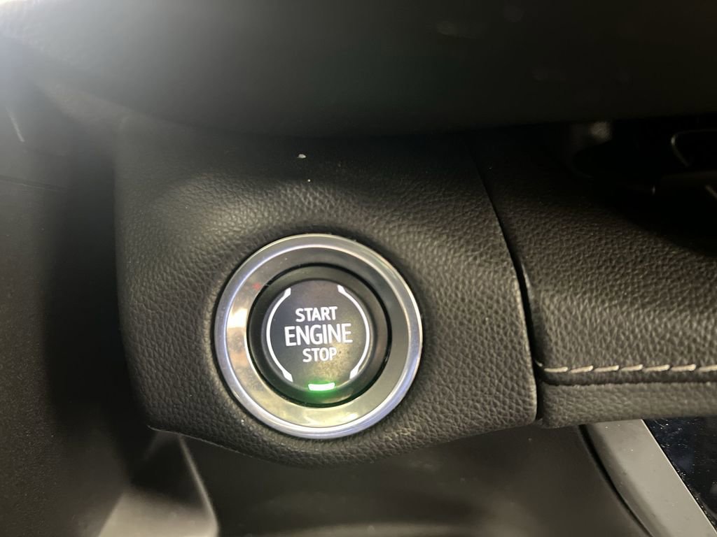 Used 2023 Buick Envision Preferred image 17