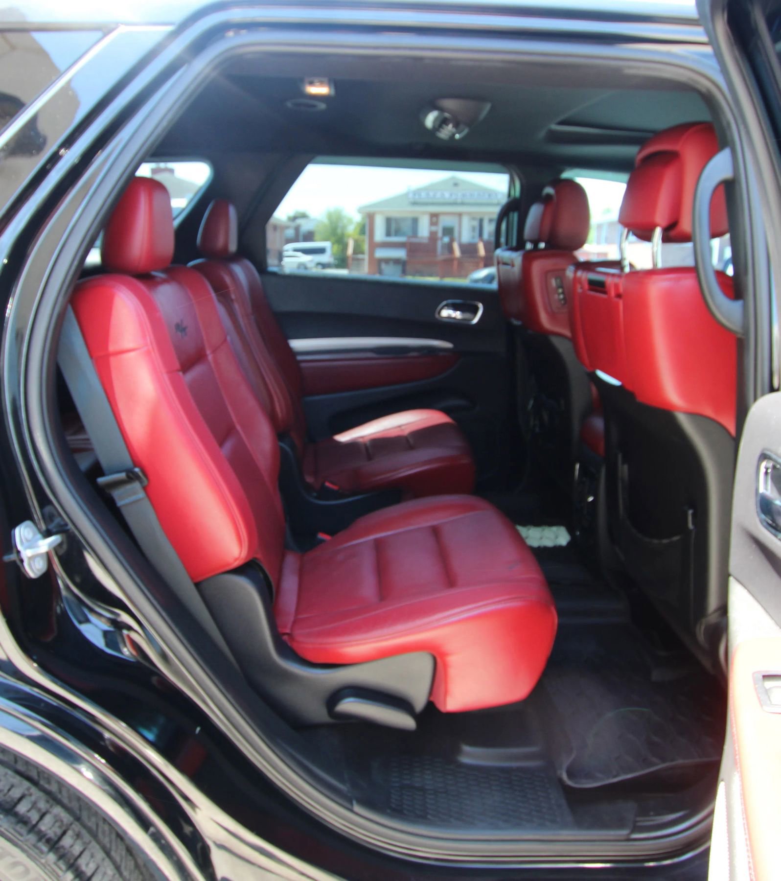 Used 2017 Dodge Durango R/T w/ Technology Group RWD image 12