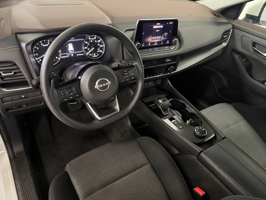 Used 2023 Nissan Rogue SV AWD/4WD image 11