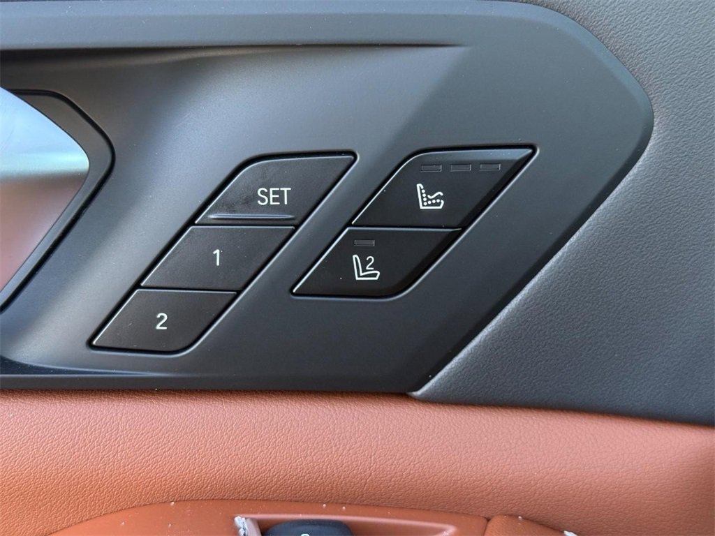 New 2026 BMW X5 xDrive50e w/ M Sport Package image 11