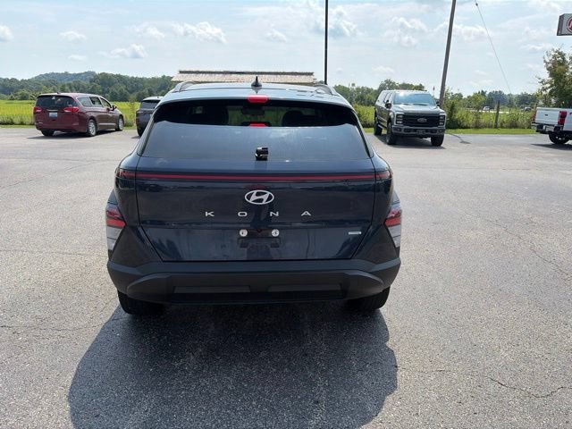 Used 2025 Hyundai Kona SEL AWD/4WD image 5