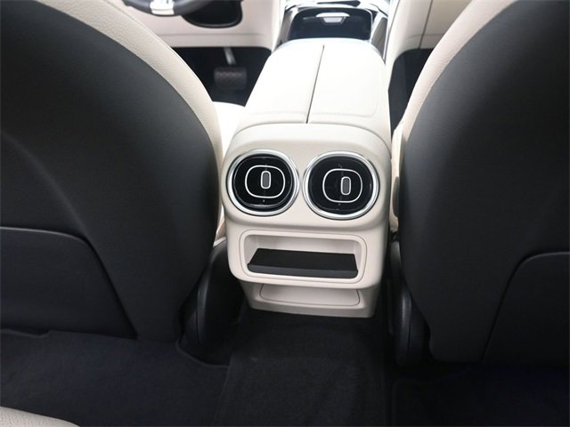 New 2025 Mercedes-Benz GLC 300 image 24