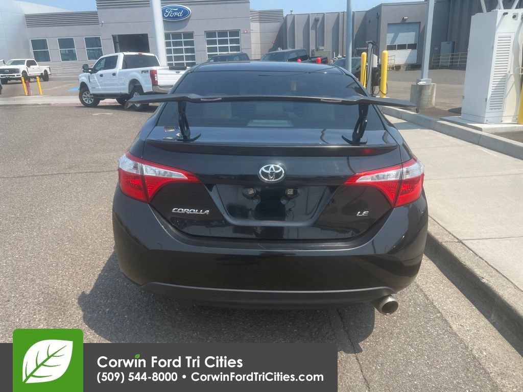 Used 2015 Toyota Corolla LE FWD image 9