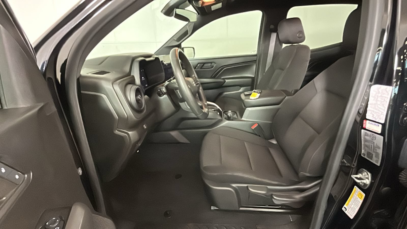 Used 2024 Chevrolet Colorado Trail Boss w/ Safety Package AWD/4WD image 13