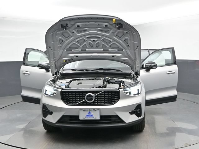 Used 2023 Volvo XC40 B5 Ultimate w/ Protection Package Premier AWD/4WD image 50