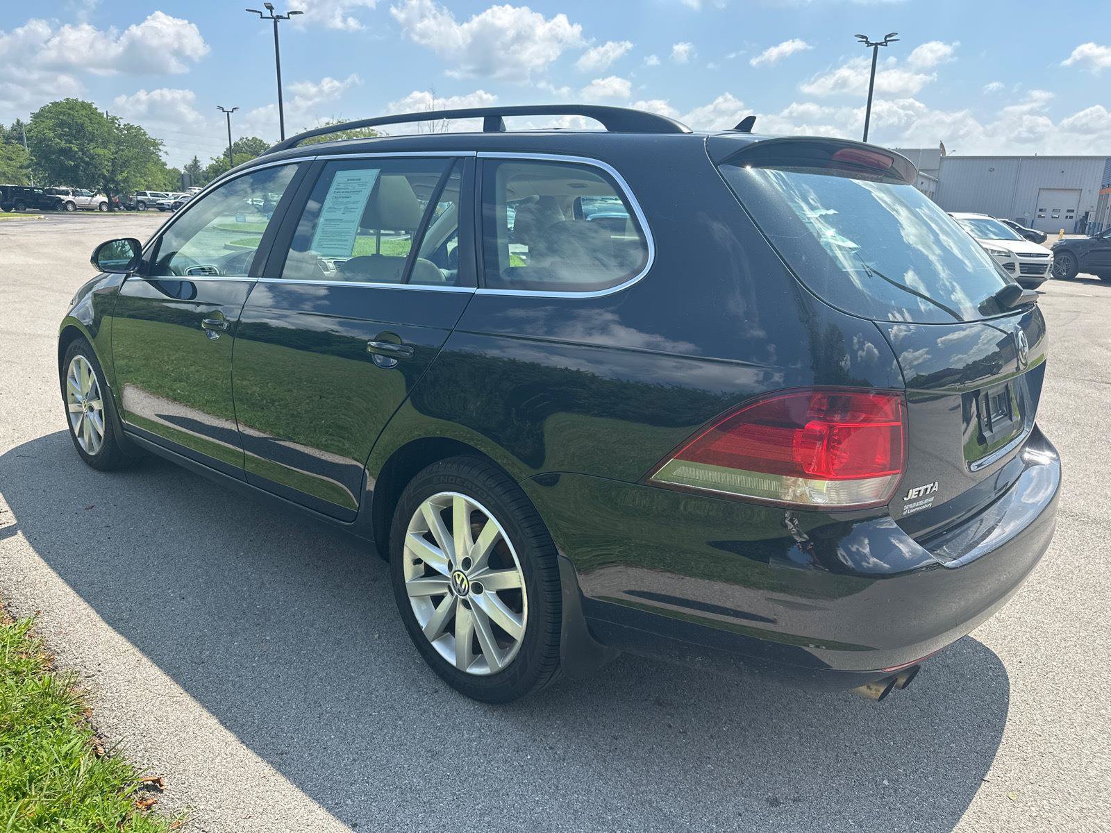 Used 2014 Volkswagen Jetta TDI FWD image 12