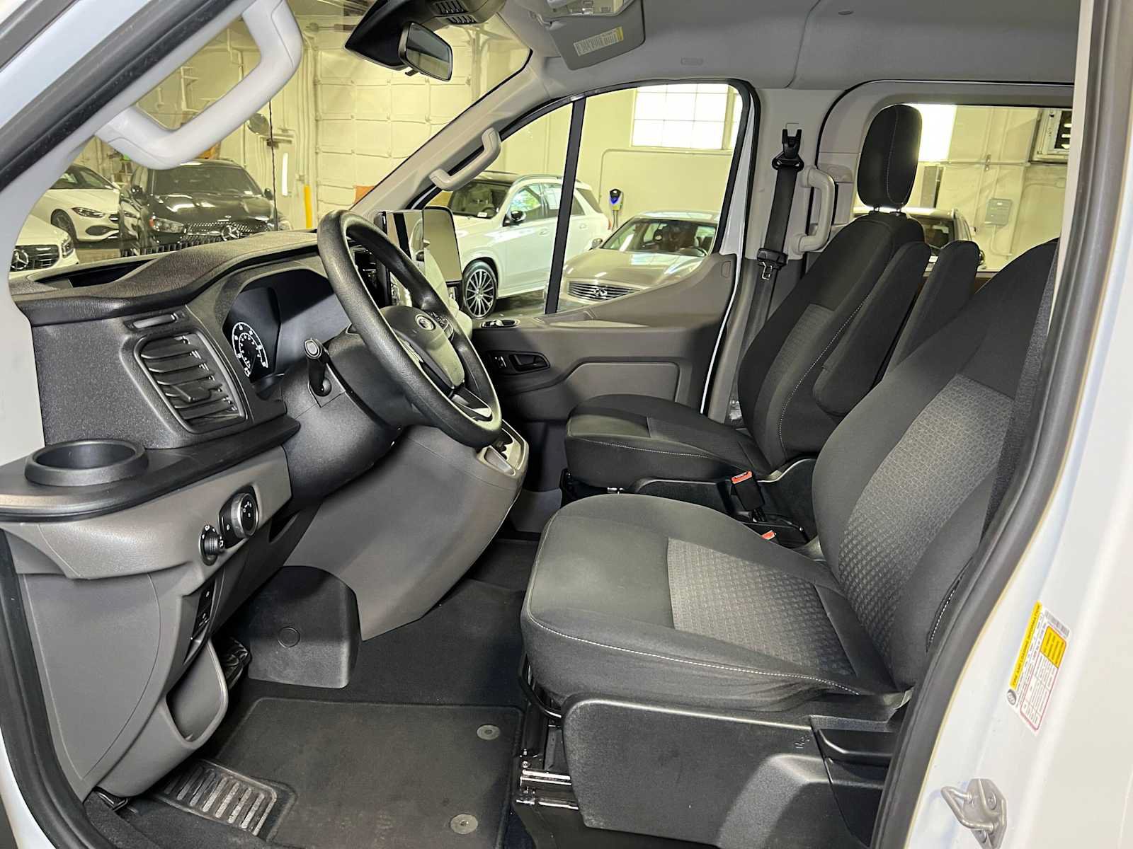 Used 2023 Ford Transit 350 XLT RWD image 21