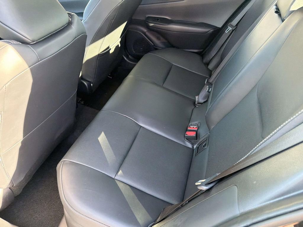 Used 2025 Toyota Prius XLE image 29