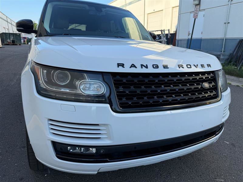 Used 2014 Land Rover Range Rover Supercharged AWD/4WD image 18