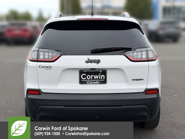 Used 2019 Jeep Cherokee Latitude Plus FWD image 17