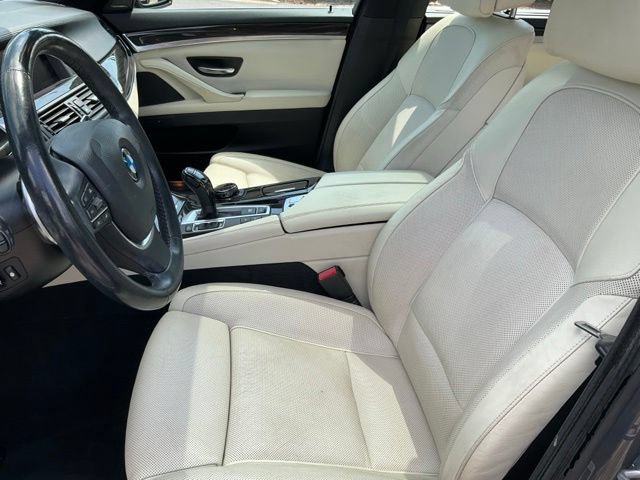 Used 2015 BMW 550i Sedan RWD image 5
