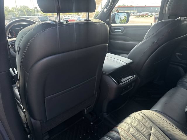 Used 2025 Nissan Armada PRO-4X w/ Pro-4X Premium Package AWD/4WD image 25