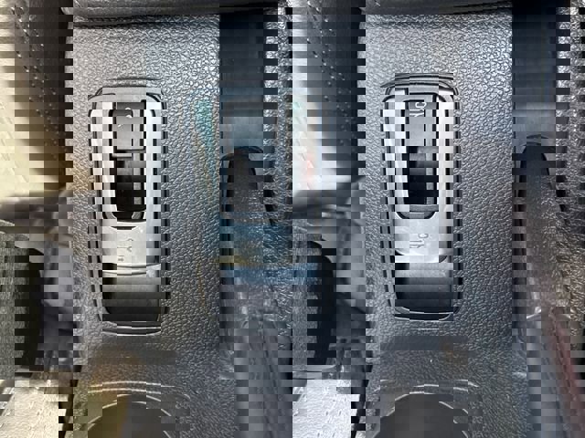 Used 2008 Volkswagen Eos VR6 image 18